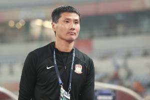 华体会比分直播-媒体人：邵佳一防守上要锤炼，惨败后不会再有很多人喊他执教国足