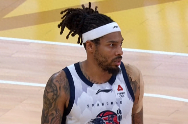 华体会体育入口-山东男篮末节惜败广厦，陶汉林离场成转折点，约翰逊得分挂零|山东队|珀塞尔|三分球|浙江广厦|乔-约翰逊_新浪体育_新浪新闻